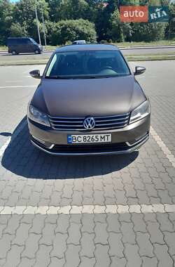 Volkswagen Passat 2012