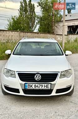 Volkswagen Passat  2010