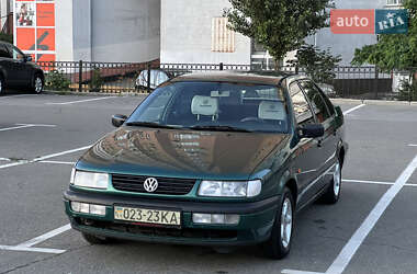 Volkswagen Passat  1995