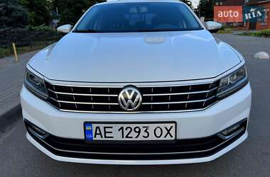 Volkswagen Passat  2016