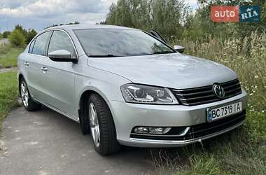 Volkswagen Passat  2011