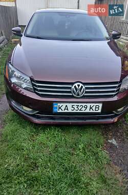 Volkswagen Passat  2012