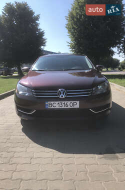 Volkswagen Passat  2012