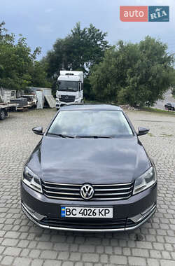 Volkswagen Passat  2011