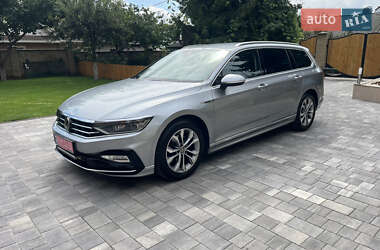 Volkswagen Passat 2021