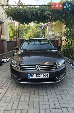 Volkswagen Passat  2012