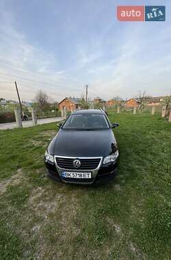 Volkswagen Passat  2010