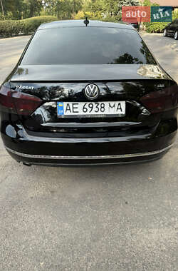 Volkswagen Passat  2013