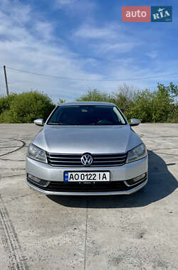Volkswagen Passat  2012