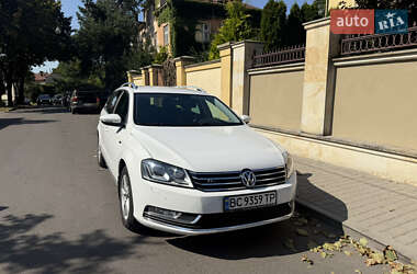 Volkswagen Passat  2012