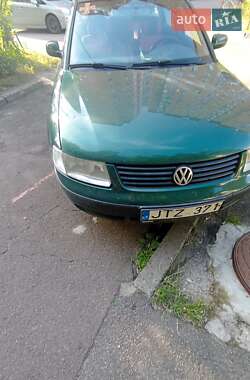 Volkswagen Passat  2000
