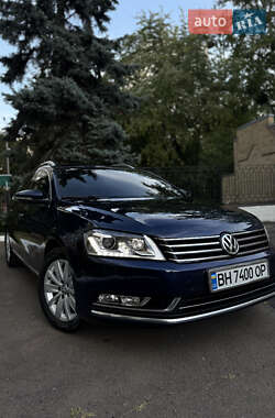 Volkswagen Passat 2011