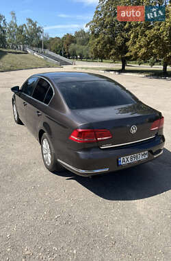 Volkswagen Passat 2011