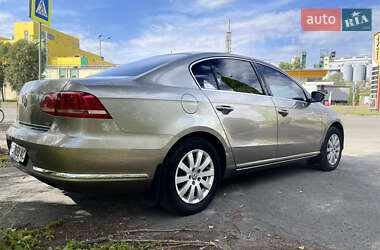 Volkswagen Passat  2012