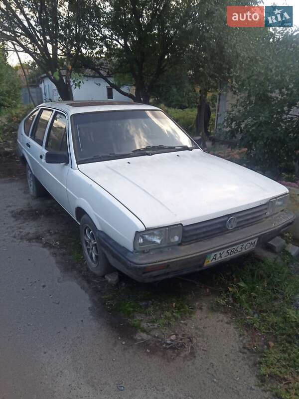 Хетчбек Volkswagen Passat