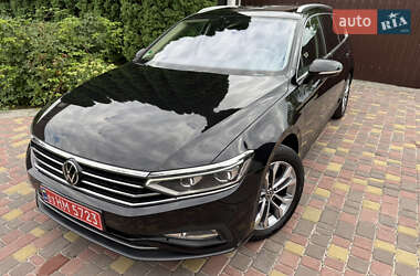 Volkswagen Passat  2021