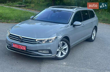 Volkswagen Passat  2022