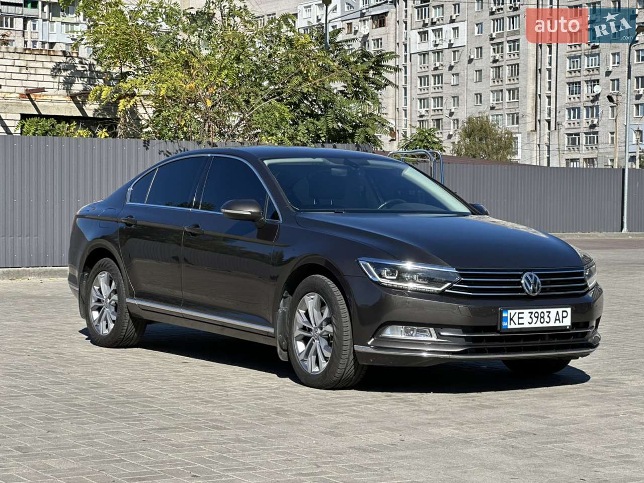 2017 Volkswagen Passat - мініатюра 3