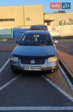 Volkswagen Passat  2004