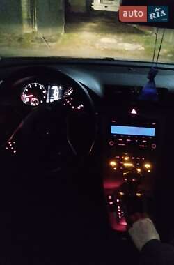 Volkswagen Passat 2010