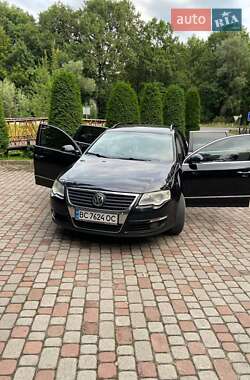 Volkswagen Passat  2010