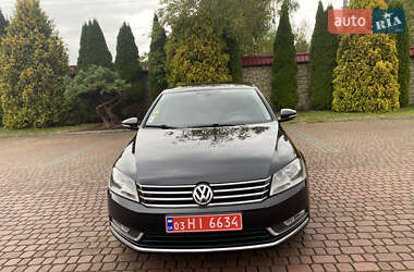 Volkswagen Passat  2011