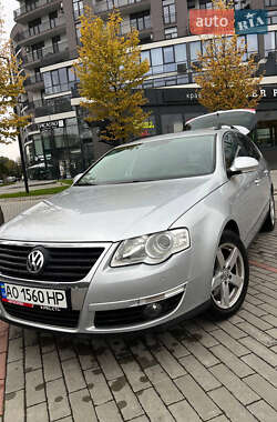 Volkswagen Passat  2010