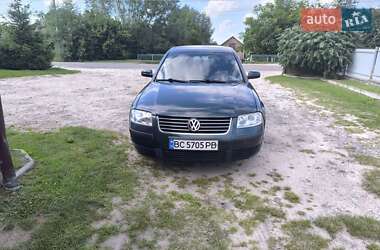 Volkswagen Passat  2001