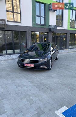 Volkswagen Passat 2020