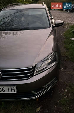Volkswagen Passat  2011