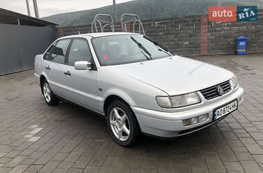 Volkswagen Passat  1995