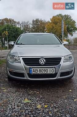Volkswagen Passat  2010