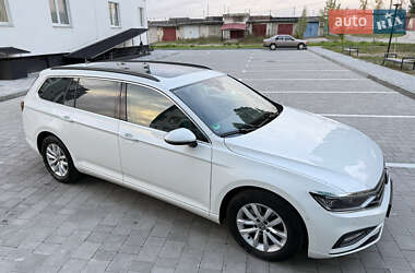 Volkswagen Passat  2022