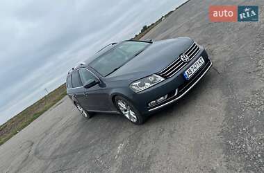 Volkswagen Passat  2011
