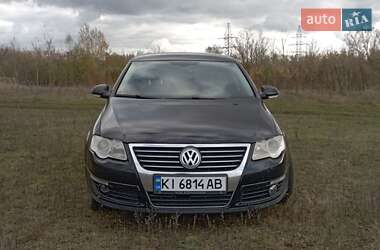 Volkswagen Passat  2005