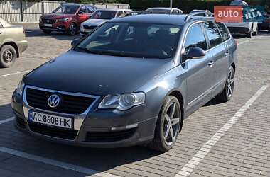 Volkswagen Passat  2010