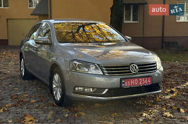 Volkswagen Passat  2013