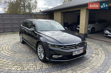 Volkswagen Passat 2021