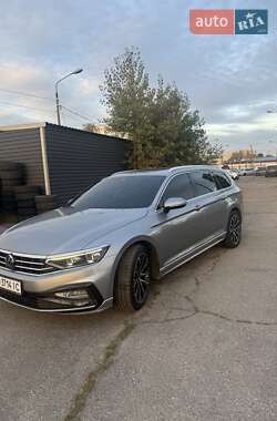Volkswagen Passat  2020