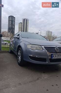 Volkswagen Passat  2010