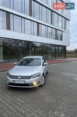 Volkswagen Passat  2011