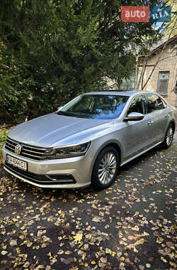 Volkswagen Passat  2016