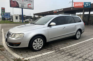 Volkswagen Passat  2005