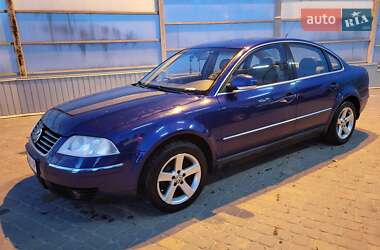 Volkswagen Passat  2003