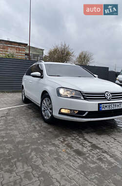 Volkswagen Passat 2011