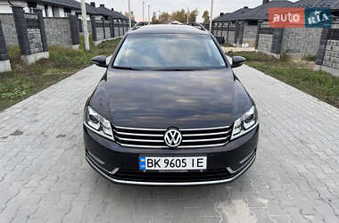 Volkswagen Passat  2011
