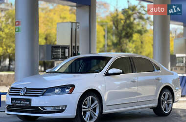 Volkswagen Passat  2011
