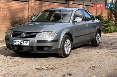 Volkswagen Passat  2004