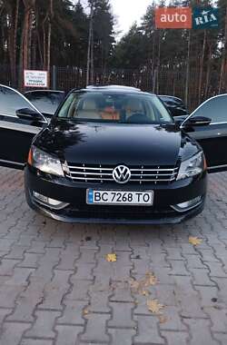 Volkswagen Passat  2012