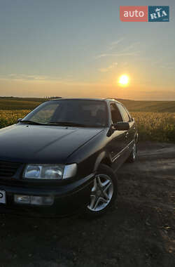 Volkswagen Passat  1995
